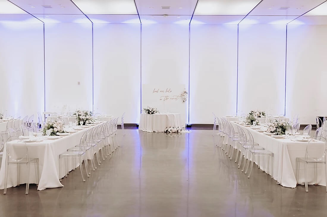 Showroom White Wedding